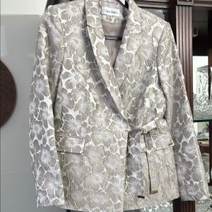 NEW Calvin Klein Beige Jacket Floral Embossed Pattern Size 10 NEW with Tags